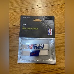 NIKE REVERSIBLE BALLER BANDS BASKETBALL WRISTBANDS NBA PHILADELPHIA 76ERS M/L